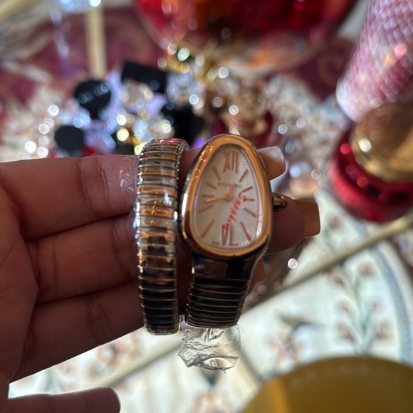 Fashion watch - Picture 1 of 4